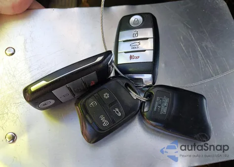 2017 Kia Forte Ex z USA, uszkodzony, nr VIN KNAFX5A80H5668190